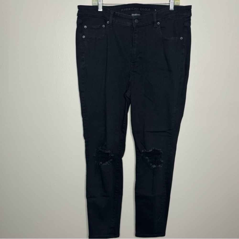 American Eagle Hi Rise Distressed Black Next Level Stretch Jegging - size 18